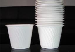 一(yī)次性環保紙杯變得越來越受歡迎