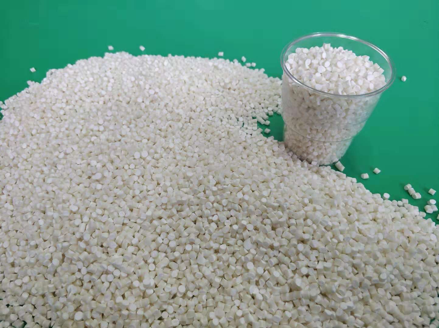 玉米（mǐ）澱粉顆粒（lì）